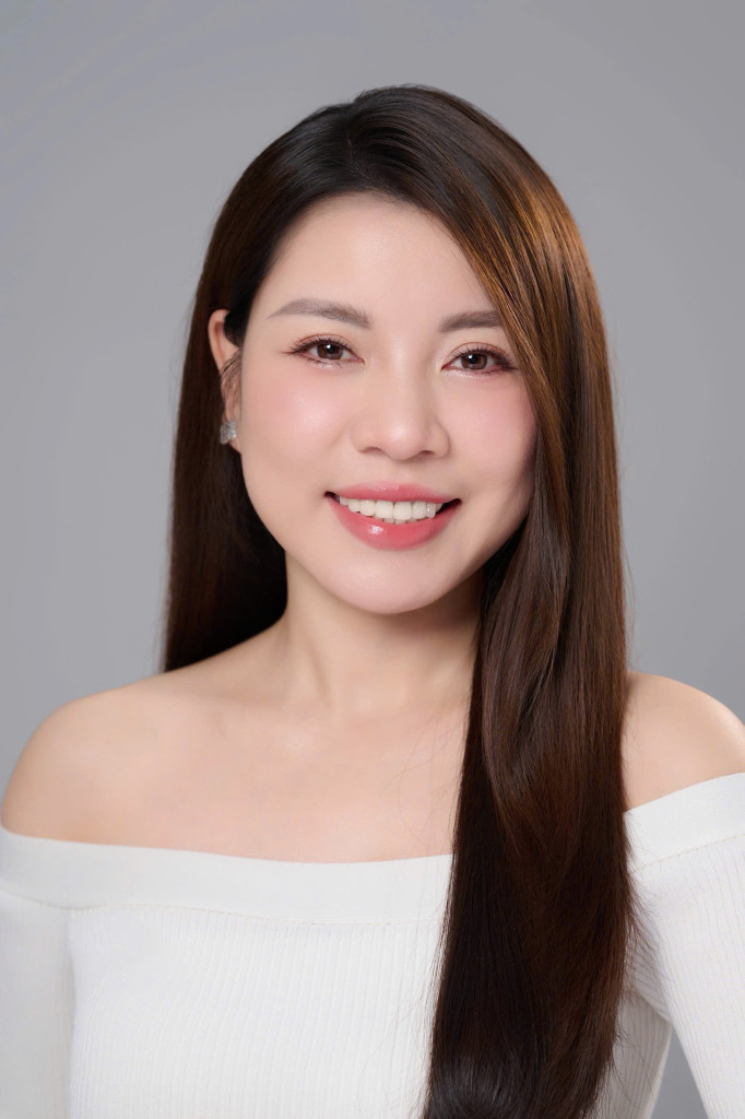 . Trong những buổi chia sẻ chuyên môn, Đào Thu Hằng chọn cách nói rõ ràng, điềm tĩnh và bám sát thực hành (Ảnh: BTC)