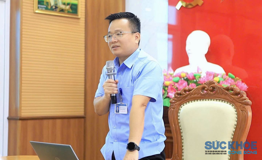 BSCKII Bùi Xuân Khánh - Bí thư Đảng ủy, Giám đốc Trung tâm phát biểu tại buổi sinh hoạt khoa học (ảnh: TL)