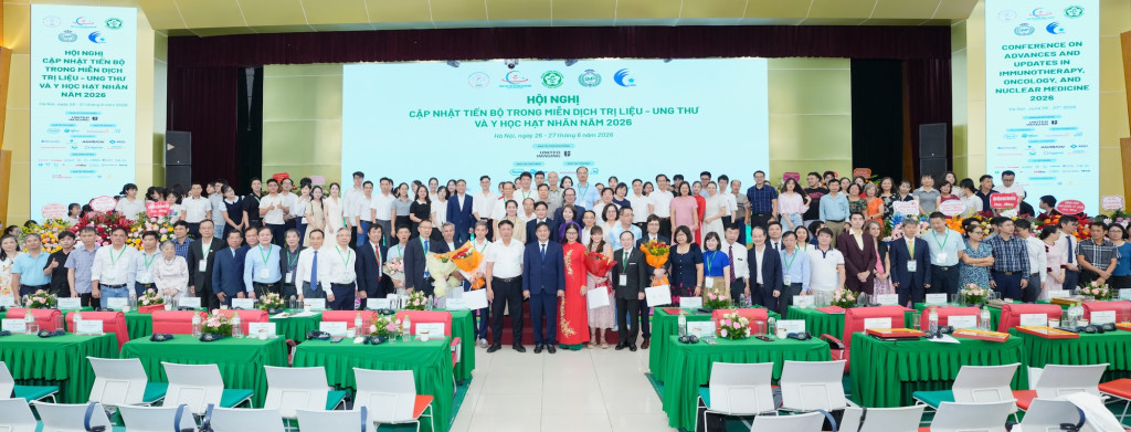 Nhiều chuyên gia trong và ngoài nước tham dự hội nghị (Ảnh: VGP)