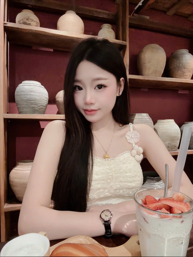 Hoàng Thu Thảo – gương mặt trẻ của lĩnh vực chăm sóc sắc đẹp, mang theo tinh thần học hỏi và khát vọng khẳng định bản thân bằng tay nghề thực chất (Ảnh: BTC)