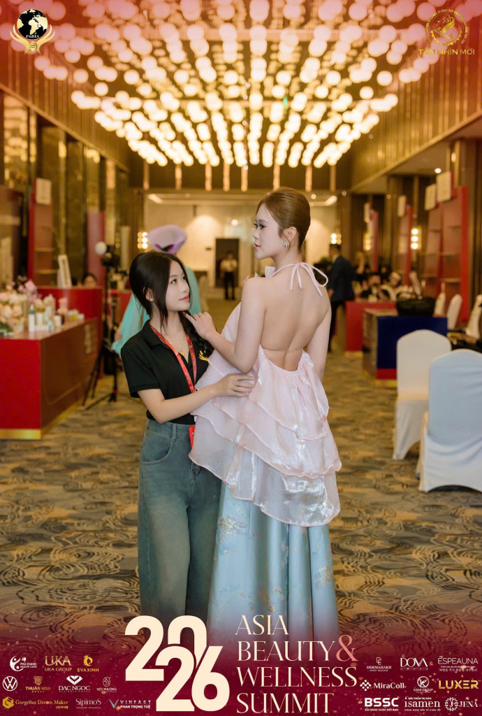 Khoảnh khắc hậu trường tại FABIA mùa 9 – nơi từng chi tiết trang phục, gương mặt và thần thái được chăm chút trước khi bước ra sân khấu (Ảnh: BTC)
