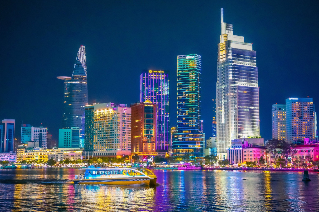 Hôm nay, Thành phố Hồ Chí Minh phải là tên gọi của một khát vọng phát triển mới: Khát vọng về một siêu đô thị hiện đại, sáng tạo, nghĩa tình, hội nhập và dẫn dắt (Ảnh: TL)