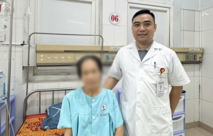 Sau phẫu thuật, người bệnh tỉnh táo và tiếp tục được theo dõi (Ảnh: BVCC)