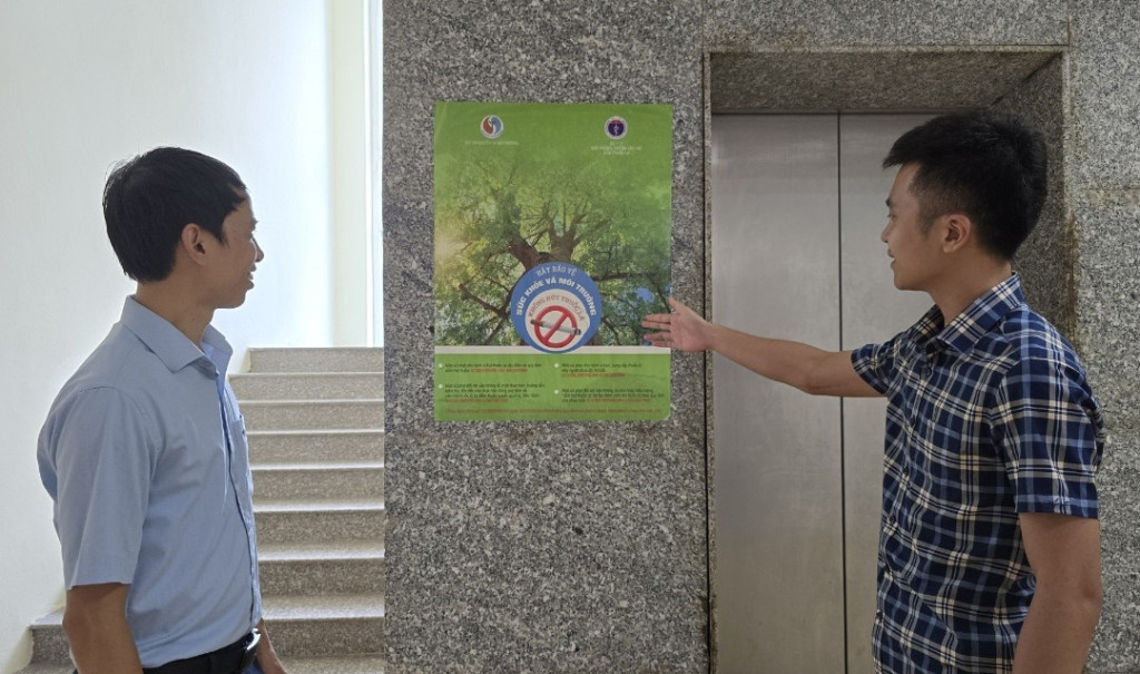 Sở Nông nghiệp và Môi trường Thanh Hóa thường xuyên tổ chức tuyên truyền về các quy định cấm hút thuốc tại nơi làm việc và các khu vực công cộng (Ảnh: Thanh Trang)