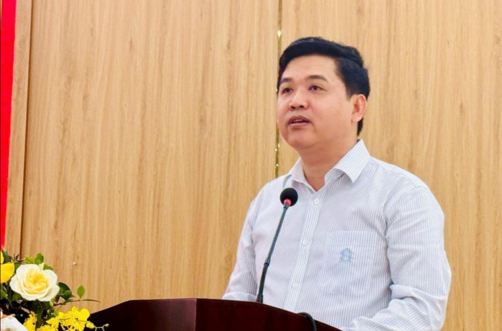 Phó Cục trưởng Cục Phòng bệnh (Bộ Y tế) Võ Hải Sơn chia sẻ tại hội nghị (Ảnh: Mai Hoa)