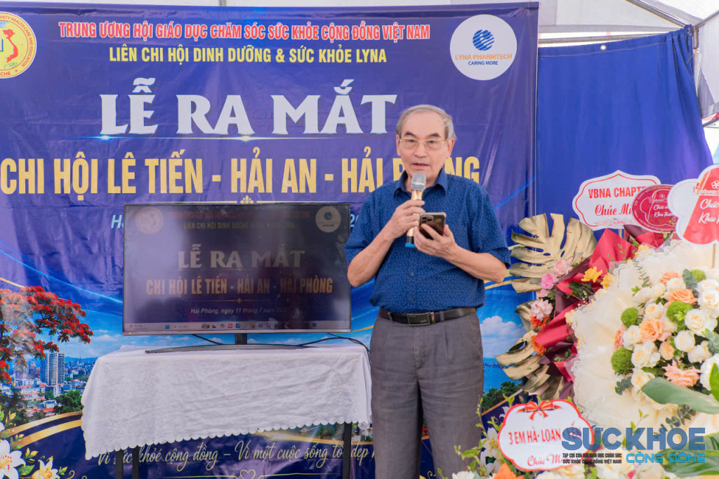 Đại tá Tạ Quang Vinh – Ủy viên Ban Thường vụ, Tổng Thư ký Hội VACHE phát biểu tại sự kiện (Ảnh: PV)