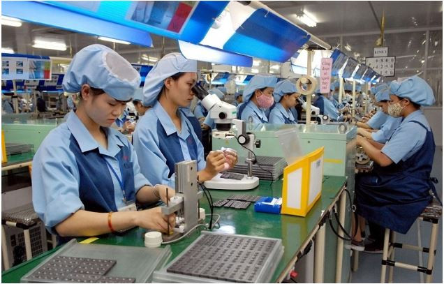 Quy định mới xử phạt vi phạm hành chính trong lĩnh vực lao động, bảo hiểm xã hội (Ảnh: Báo Chính phủ)