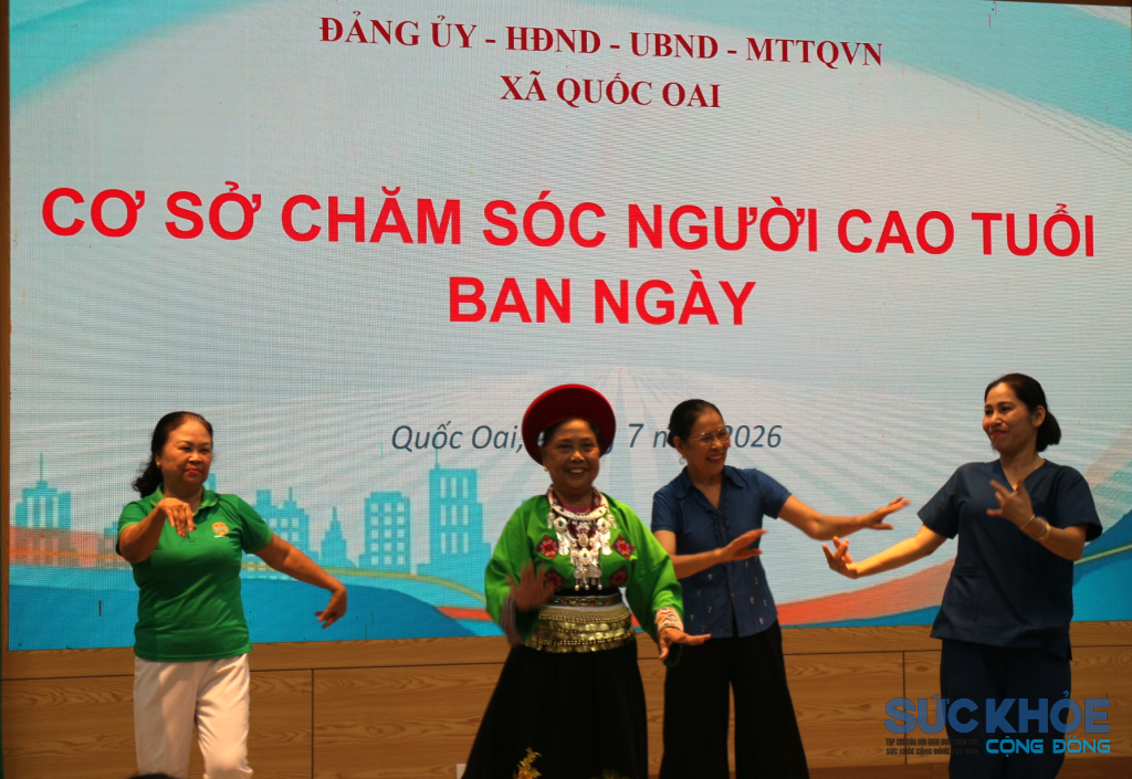 Bà Nguyễn Thị Lợi phấn khởi chia sẻ (Ảnh: PV)