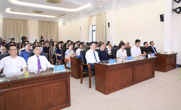 Các đại biểu tham dự buổi lễ (Ảnh: BTC)