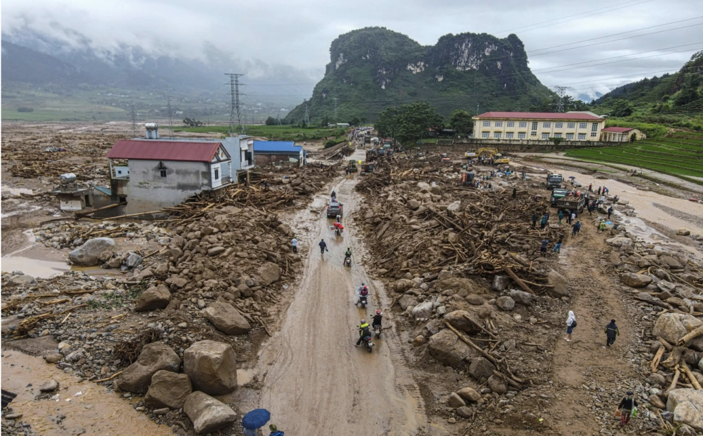 Cảnh hoang tàn sau trận lũ quét ở xã Mường Than, tỉnh Lai Châu (Ảnh: TL)