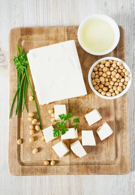 Nước cốt chanh thay thế bột thạch cao (Ảnh: Sưu tầm)