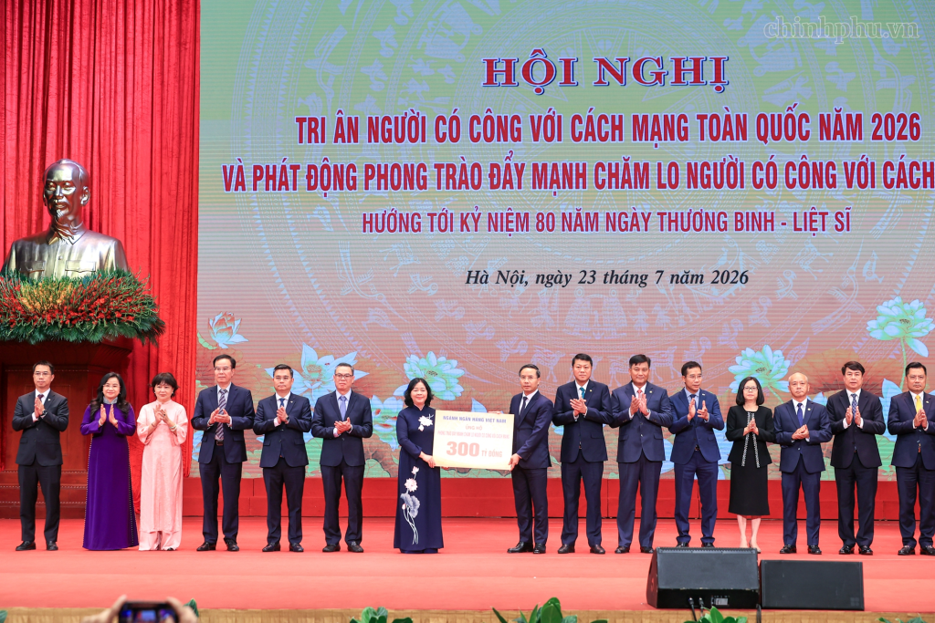 Hưởng ứng lời kêu gọi ủng hộ phong trào 