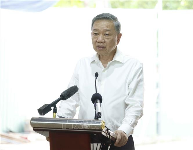 Tổng Bí thư, Chủ tịch nước Tô Lâm phát biểu chiều 17/7, tại Công viên Lê Thị Riêng (Ảnh: TTXVN)