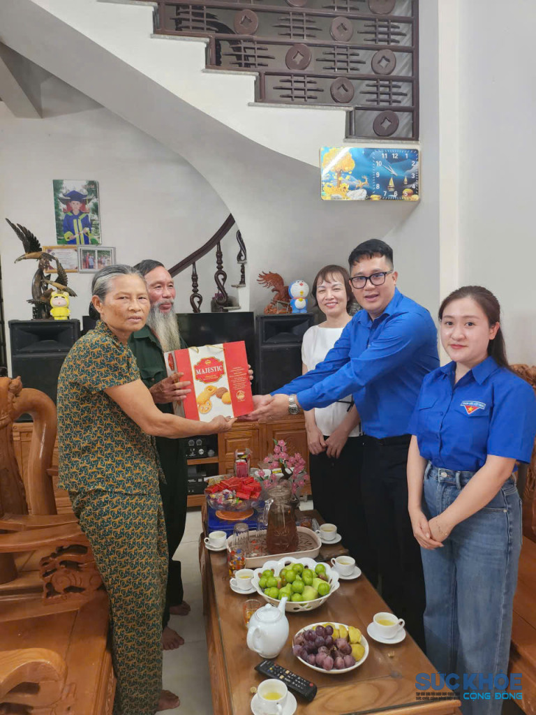 Bày tỏ lòng biết ơn sâu sắc đối với các anh hùng liệt sĩ, thương binh, bệnh binh, người có công (ảnh: TL)