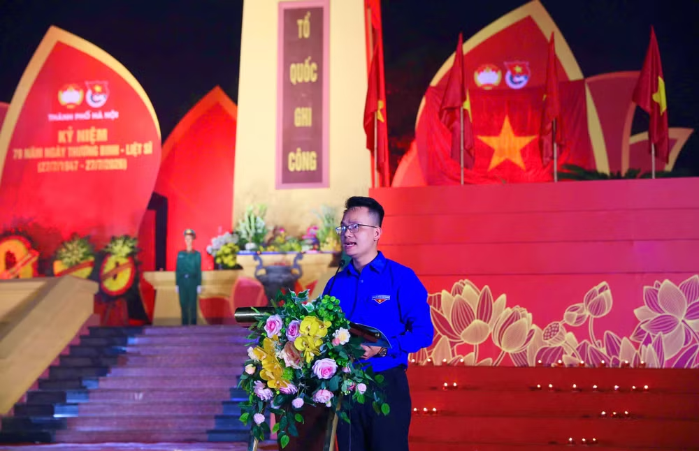 ông Nguyễn Hoài Đảm, Bí thư Đoàn Thanh niên Đài Truyền hình Việt Nam, Ủy viên Ban Chấp hành Trung ương Đoàn TNCS Hồ Chí Minh phát biểu tại chương trình (Ảnh: BTC)