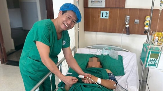 Cứu sống bệnh nhân đa chấn thương “thập tử nhất sinh” do bị bồn nước 1.000 lít đổ đè sập nơi đang ở