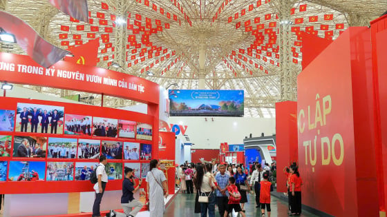 Sau 19 ngày mở cửa, triển lãm thành tựu đất nước dự kiến cán mốc 10 triệu lượt khách