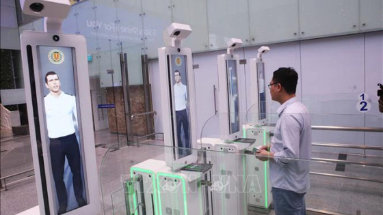 Tăng cường xác thực điện tử và nhận diện sinh trắc học phục vụ làm thủ tục lên máy bay