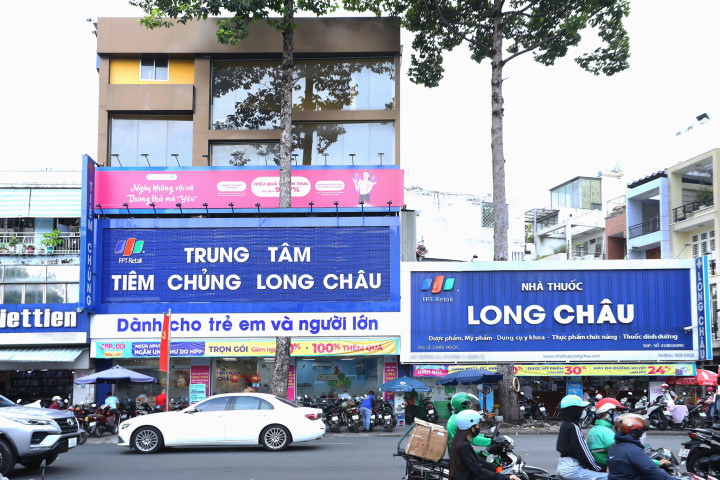 Bị sốc phản vệ độ 3 do ong đốt, người đàn ông được đội bác sĩ Long Châu cứu nguy trong gang tấc