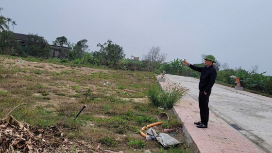 Hải Phòng: Người dân khu nhà đất bị sạt lở tại xã An Trường nhận quyết định giao đất ở