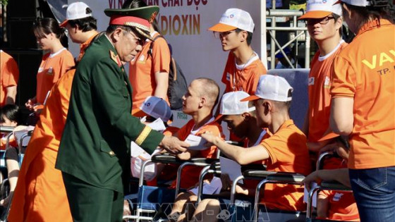 Hơn 5.000 người đi bộ đồng hành "Vì nạn nhân chất độc da cam/dioxin năm 2025"