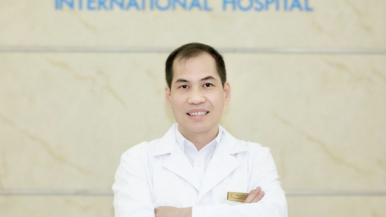 Thầy thuốc Ưu tú Phạm Việt Hùng: Người chinh phục những ca mổ “bất khả thi” ở Quảng Ninh