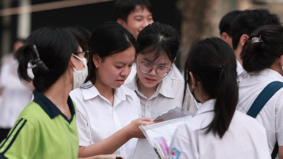 Các trường đại học bắt đầu công bố điểm chuẩn tuyển sinh 2025 từ 17h hôm nay