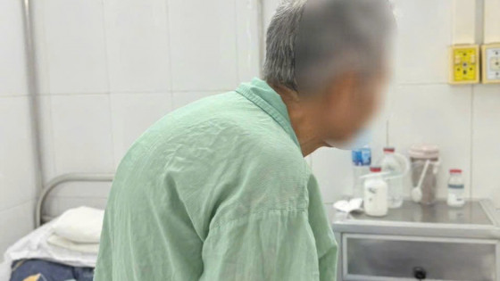 Ca mổ hiếm: Ung thư dạ dày ở bệnh nhân gù vẹo cột sống nặng