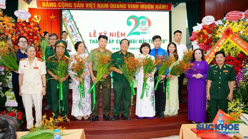 2 thập kỷ Câu lạc bộ "Mãi mãi tuổi 20": Lan tỏa tinh thần sống đẹp, sống nhân ái