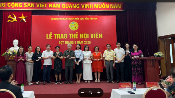Trung ương Hội VACHE tổ chức Lễ Trao thẻ hội viên đợt tháng 8/2025, lan tỏa tinh thần gắn kết cộng đồng