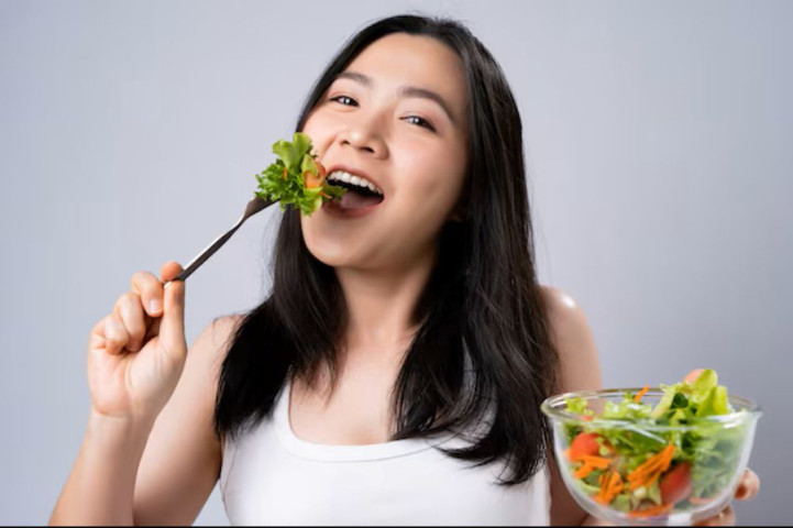 Chế độ ăn giàu chất xơ: “chìa khóa” cho bệnh nhân táo bón kinh niên