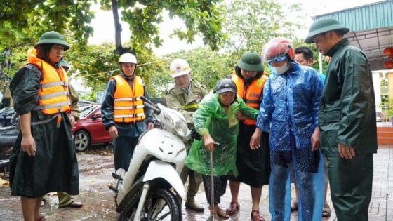 Sơ bộ thiệt hại nghiêm trọng do bão số 5 gây ra, các địa phương chạy đua với thời gian
