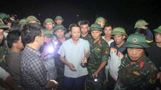 Thanh Hóa: Lũ khẩn cấp trên các sông, gấp rút hộ đê