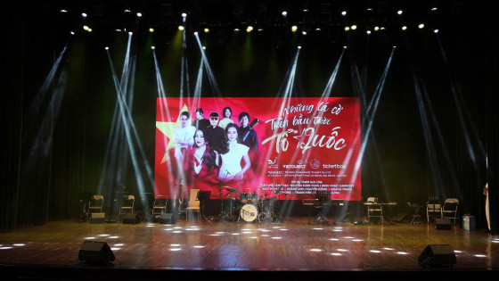 “Những lá cờ trên bầu trời Tổ quốc” - Đêm nhạc khơi dậy tinh thần yêu nước, lan tỏa cảm xúc và khởi đầu của một hành trình dài