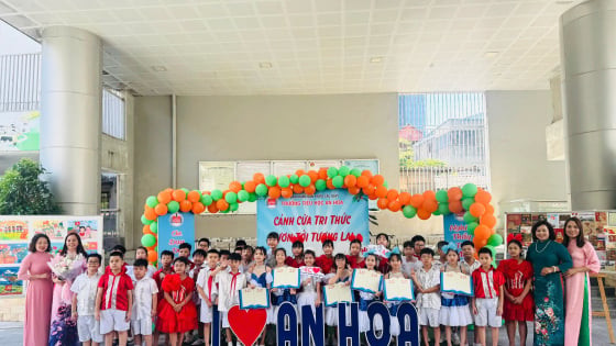 Khai giảng trong niềm hân hoan: Học sinh bước vào một năm học mới với nhiều niềm vui và kỳ vọng
