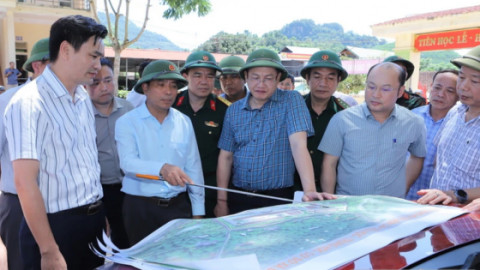 Bí thư Tỉnh ủy Thanh Hóa kiểm tra khắc phục bão lũ, chuẩn bị năm học mới ở miền biên viễn
