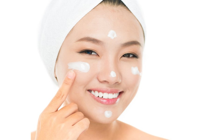 Bí quyết giữ lớp makeup bền đẹp cả ngày trong nắng nóng