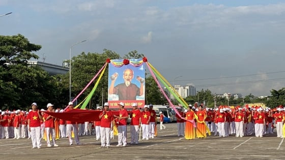 Tiếp thêm năng lượng giúp người cao tuổi sống vui, khỏe, có ích