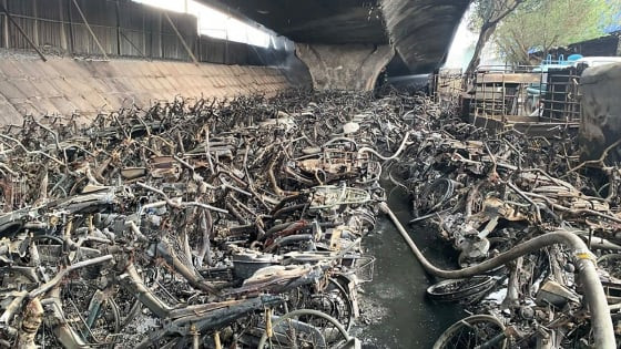Công bố nguyên nhân ban đầu vụ cháy 500 xe máy dưới gầm cầu Vĩnh Tuy, cảnh báo rủi ro an toàn cộng đồng