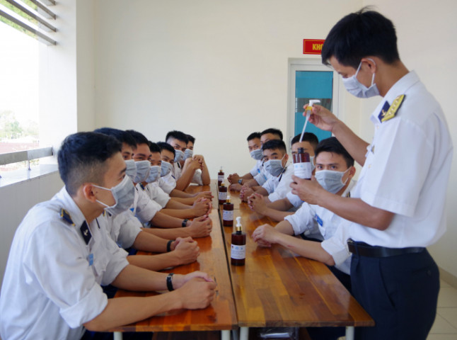 Những sản phẩm thiết thực của lực lượng quân đội trong công tác phòng, chống dịch COVID-19