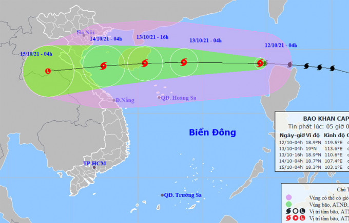 Bão Kompasu giật cấp 13 vào Biển Đông, có khả năng mạnh thêm