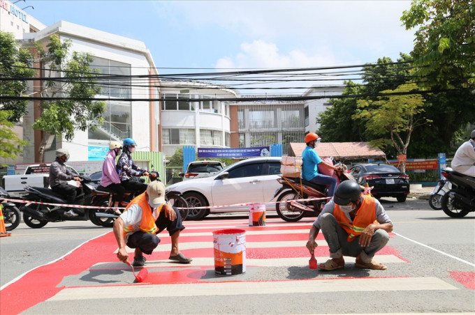 Cần Thơ thí điểm mô hình “Thảm an toàn cho học sinh qua đường”
