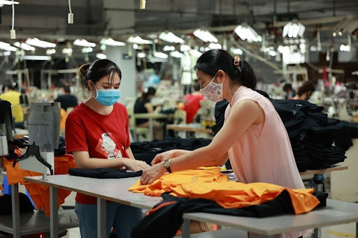Giải pháp hỗ trợ doanh nghiệp, người dân chịu tác động của dịch COVID-19