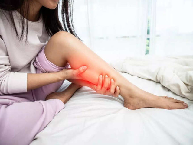 Các dấu hiệu của cục máu đông có thể xuất hiện ở chân của bạn