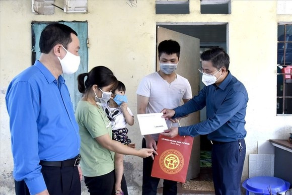 Hà Nội: Người lao động đặc biệt khó khăn được hỗ trợ 1 triệu đồng/người dịp Tết Nguyên đán 2022