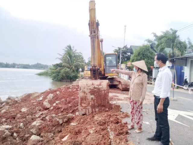 Quảng Ngãi: Sạt lở sông Hưng Nhơn “nuốt” đường DH 28B, gây nguy hiểm hàng chục hộ dân