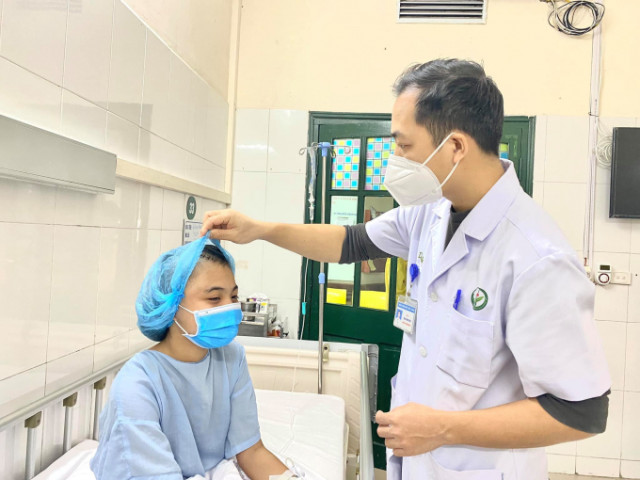 Phẫu thuật thành công cho bé gái 12 tuổi bị động kinh kháng thuốc
