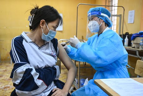 Thanh Hóa chuẩn bị tốt các điều kiện tiêm vaccine phòng COVID-19 cho trẻ em từ 15 - 17 tuổi