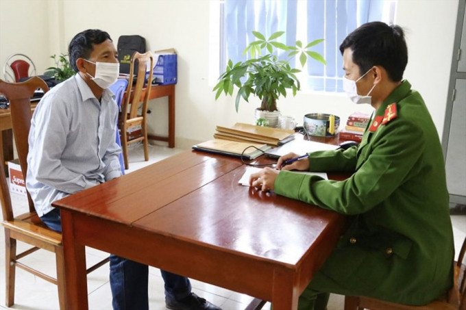 Hà Tĩnh: Bắt tạm giam đối tượng khai thác cát trái phép