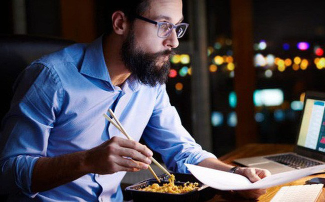Ăn đêm có nguy cơ cao mắc bệnh tiểu đường và béo phì